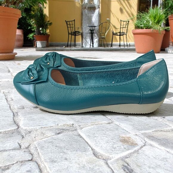 VenusCelia Teal Leather Comfort Flats Bow Slip On Loafers Size 8 Cushioned - Picture 1 of 11